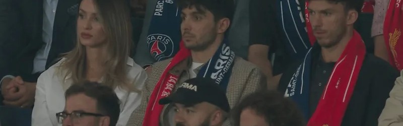 KAIYUN下载app-又和好了？加斯利和奥康一起观看欧冠大巴黎vs利物浦的比赛